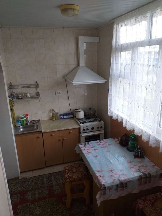 Massiv Chorsu kvartira HAMMA MEBEL BILAN SOTILADI  4hona 5et