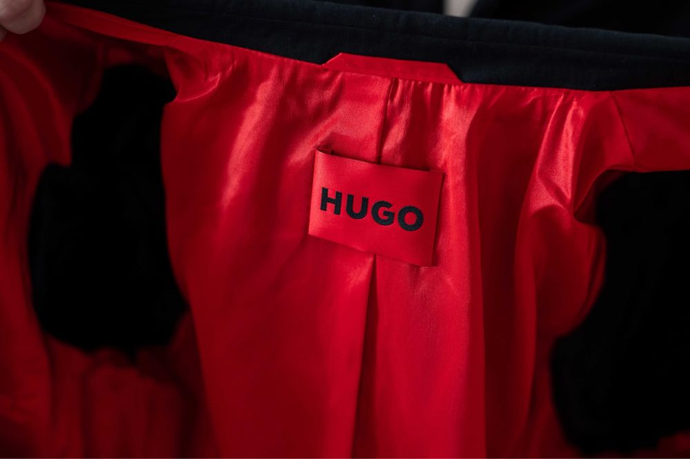 Costum Hugo Boss