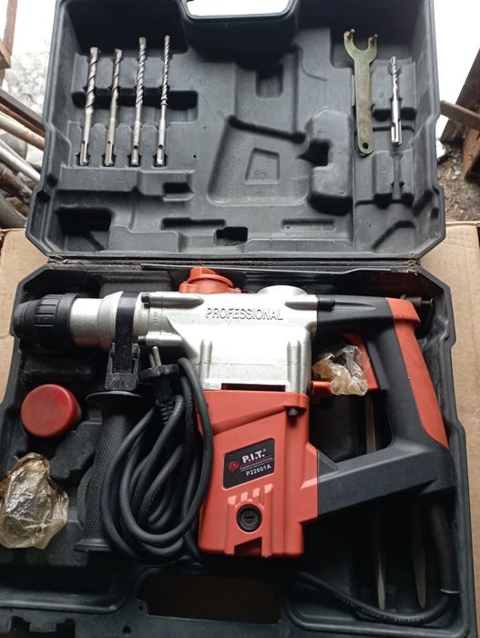 Перфоратор фирмы Пит