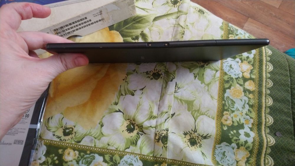 Продам планшет sony Xperia z 3 Tablet Compact