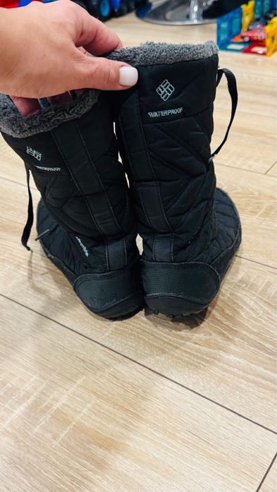 Ghete Columbia marimea 34