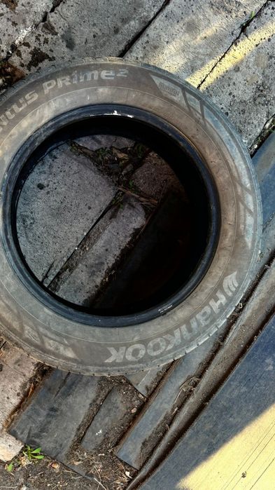 Покрышка R17 состояние нормальное