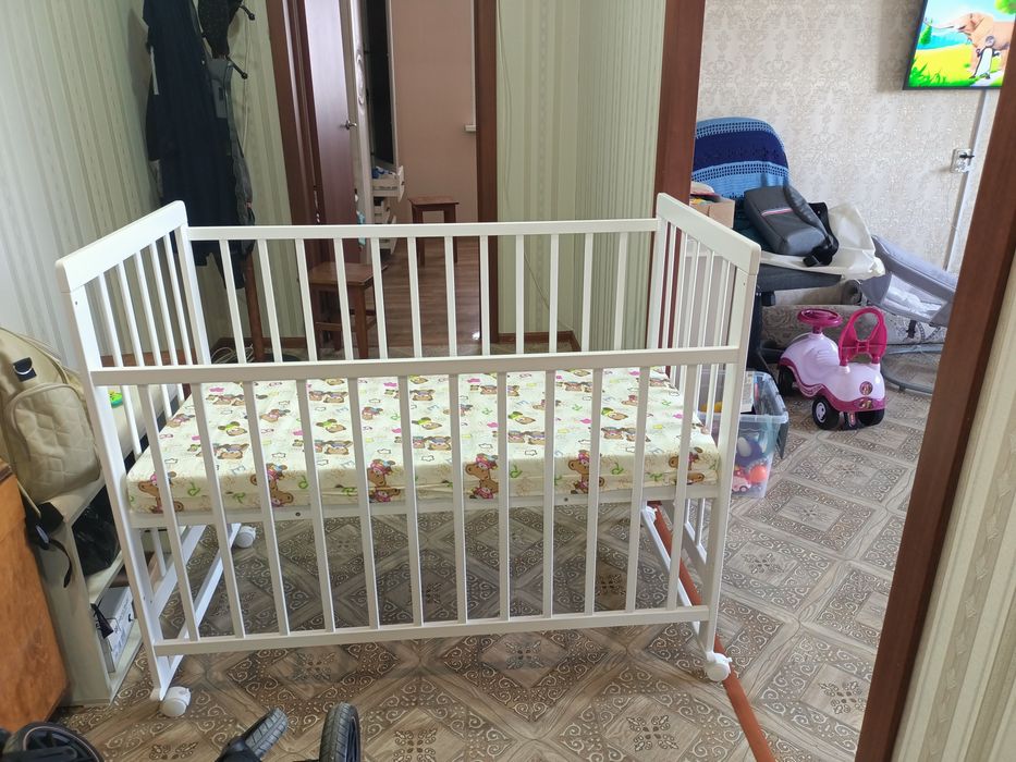 детская кроватка