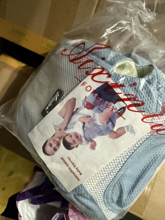 Marsupiu pentru bebelusi