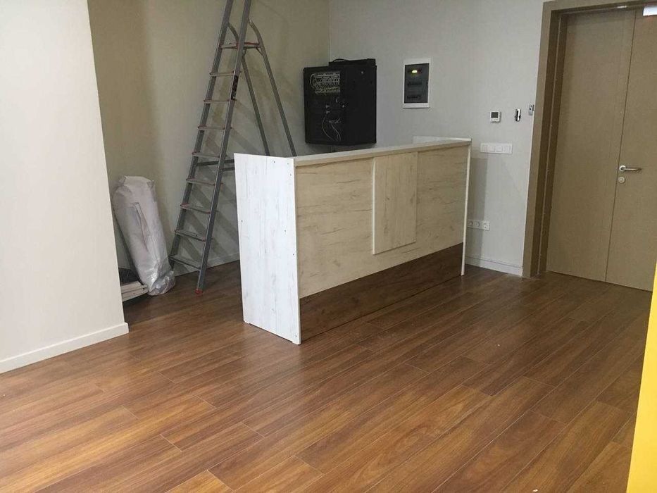 Ресепшн стойка для посетителей 2100