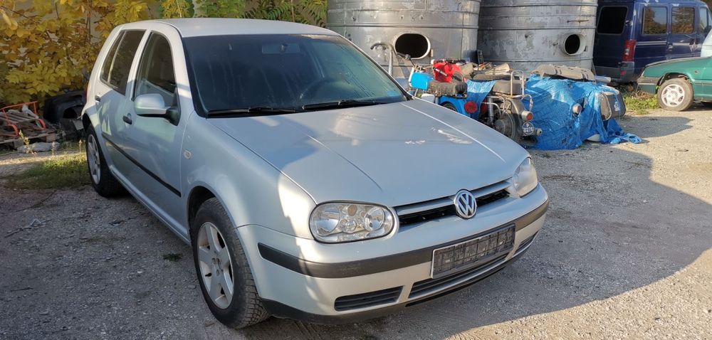 Голф 4  1.6 101 к.с. на части