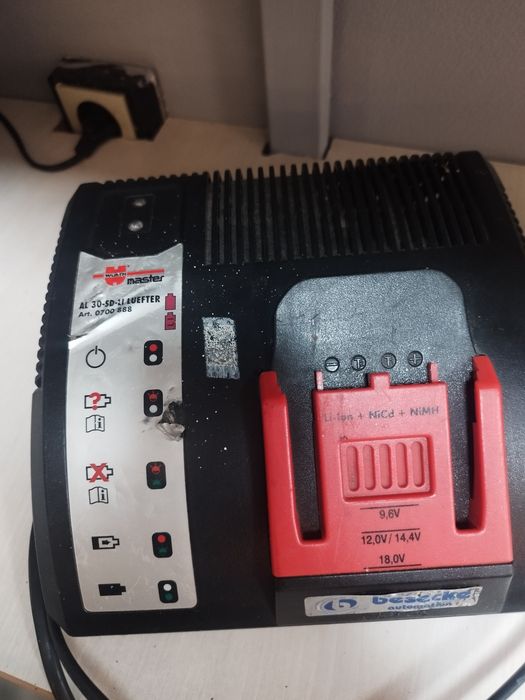 Винтоверт AEG BSB 18 C