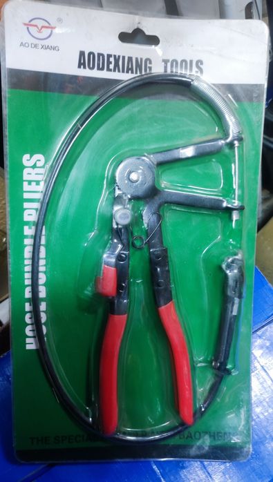 Съемник хомутов в наборе.