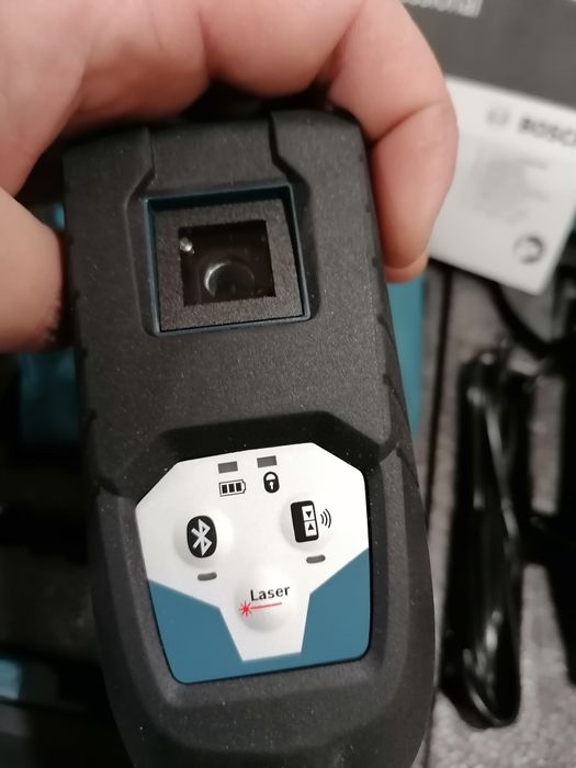Bosch GCL 2-50 C чисто нов лазерен нивелир Бош пълен комплект
