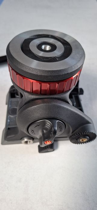 Manfrotto MVH502AH cap video profesional