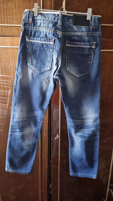 Продам.   джинсы