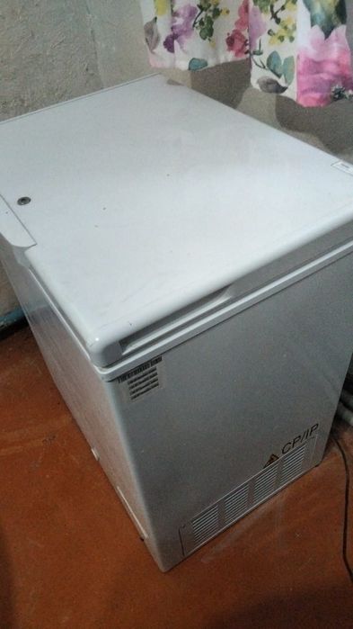 Продам Морозильник