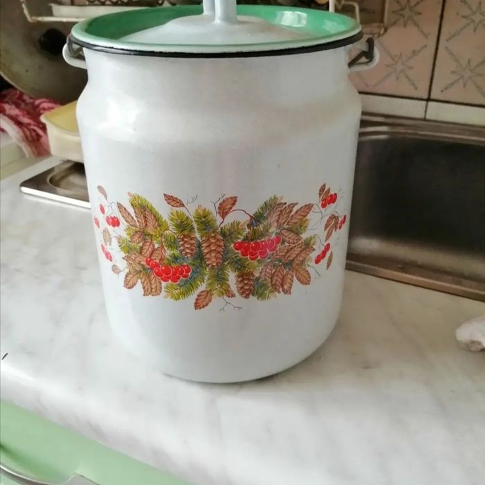 Продам наборы и кружечки