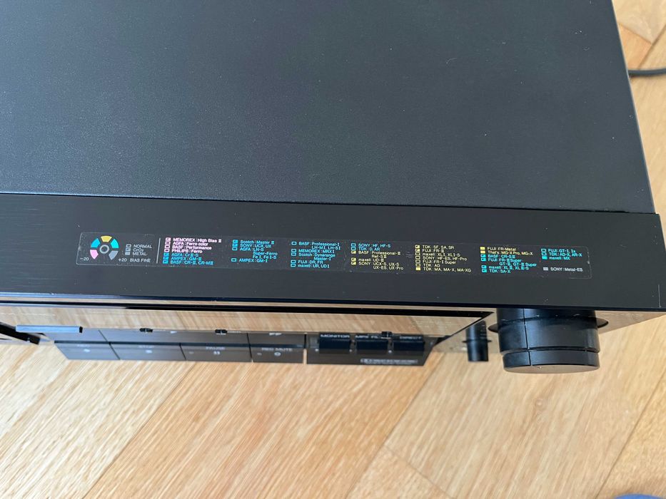 Касетен дек AIWA AD-F 800 - триглав