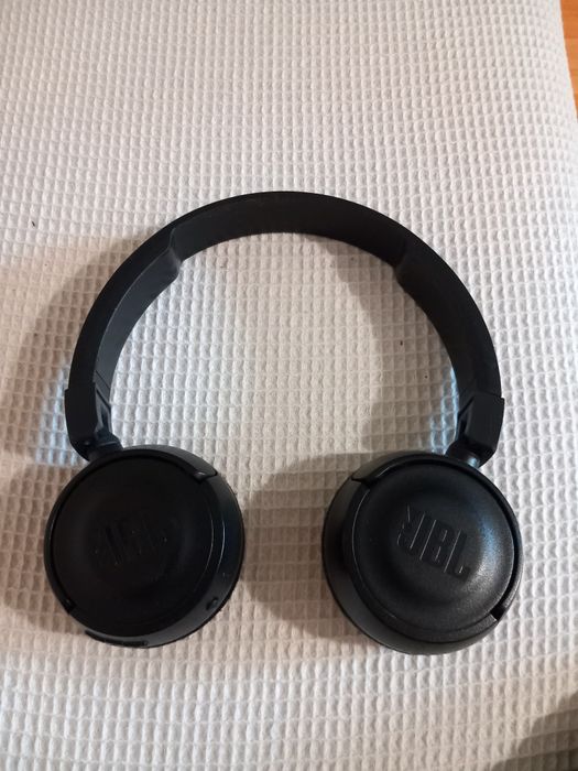 Безжични слушалки JBL
