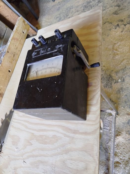 Продается Мегаомметр рабочий