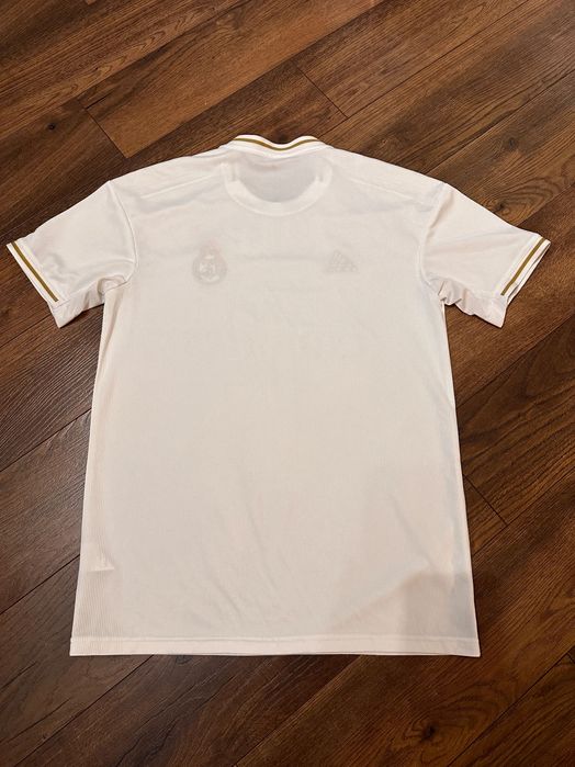 Adidas Real Madrid - нова фен тениска