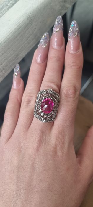 Сребърен пръстен с рубин