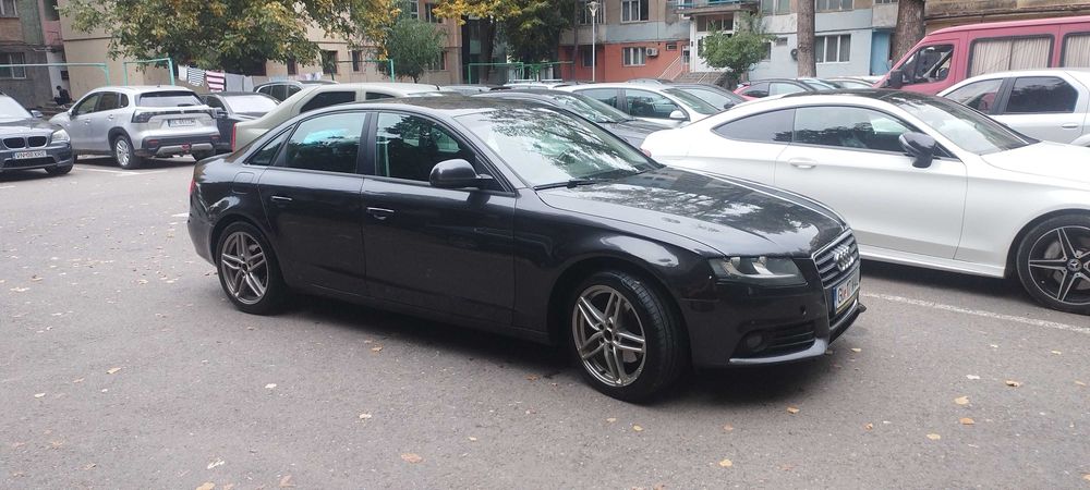 Vând  Audi A4 b8 2009