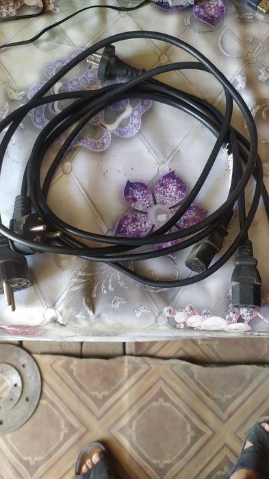 Шнуры для компьютера ,vga, hdmi