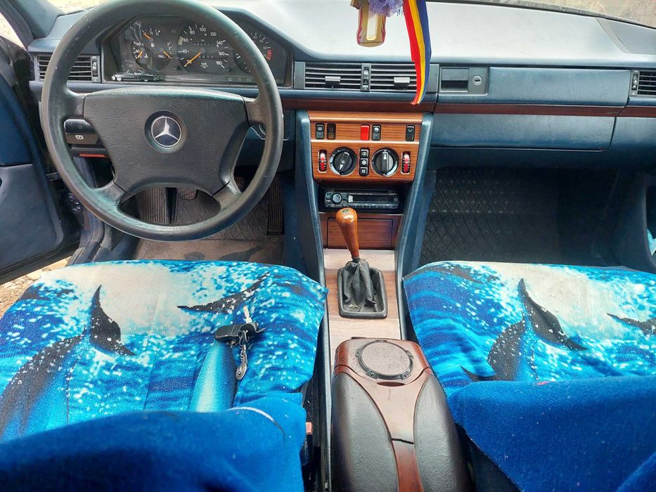 Mercedes benz w124