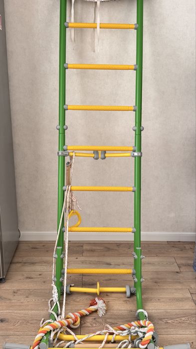 Продам шведскую стенку Романа