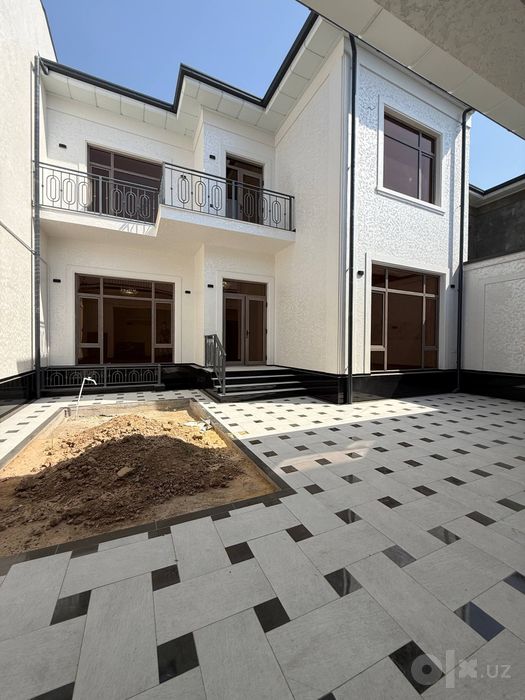 Гулистан мечеть. 2.2 сотки.  6 ком. 3 уроня