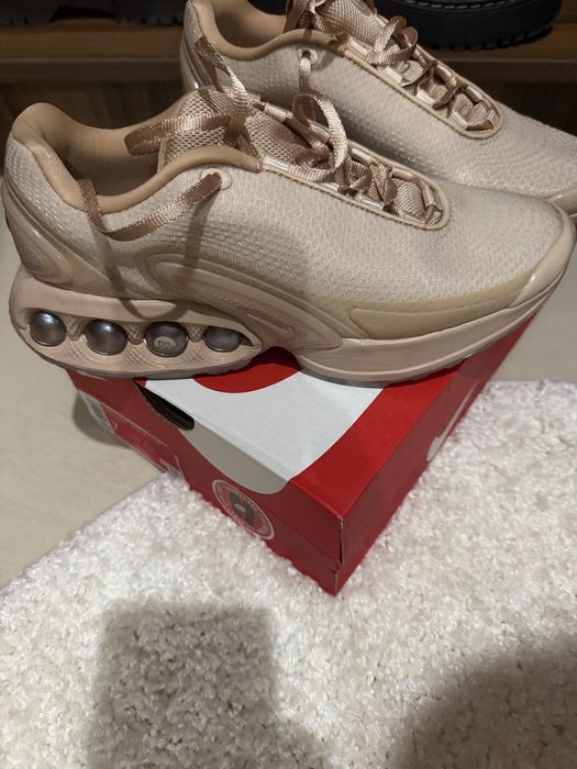Дамски маратонки Nike air max Dn