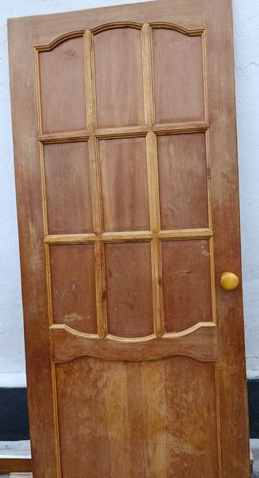 Продам двери б/у