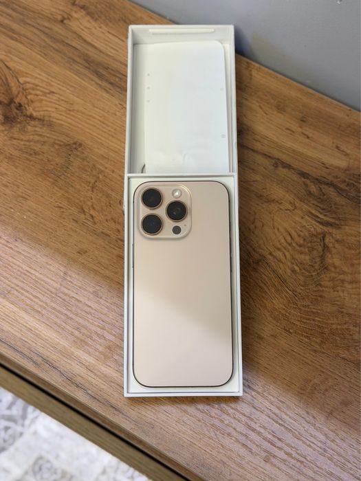 Продам iPhone 16 Pro 256 гб