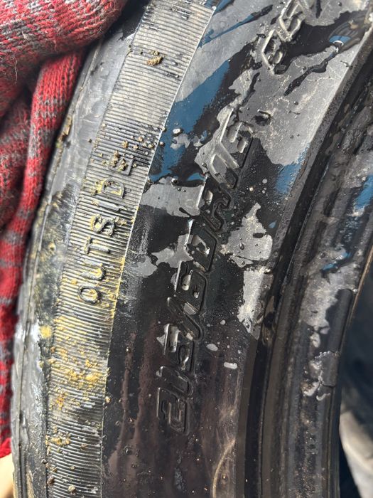 Продам шину размером 215/60/16