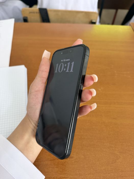 iPhone 15 pro с гарантией