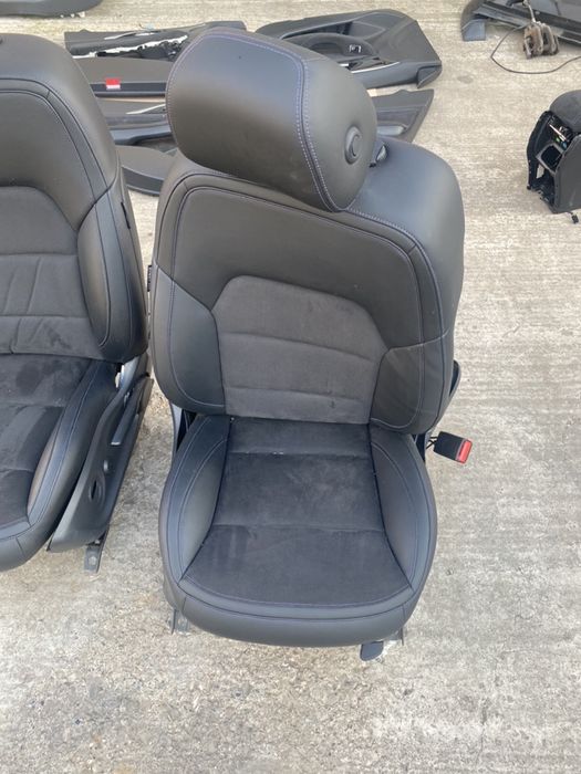 Interior din piele alcantara Infiniti Q30 2016-2019 , Scaune banchete