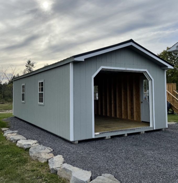 Garaj cu ușa basculanta diferite modele și dimensiuni la preț mic mic