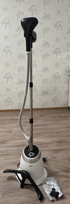 Паровый утюг новый