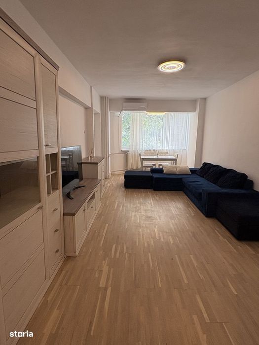 Unirii,O.Goga,ap.2 camere,et.2, 70mp,renovat,loc parcare 650Euro/luna
