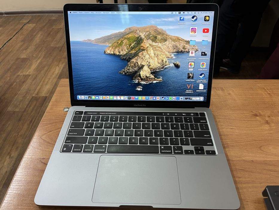 Macbook pro  2022г