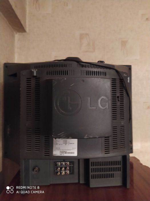 Продам цветной телевизор LG