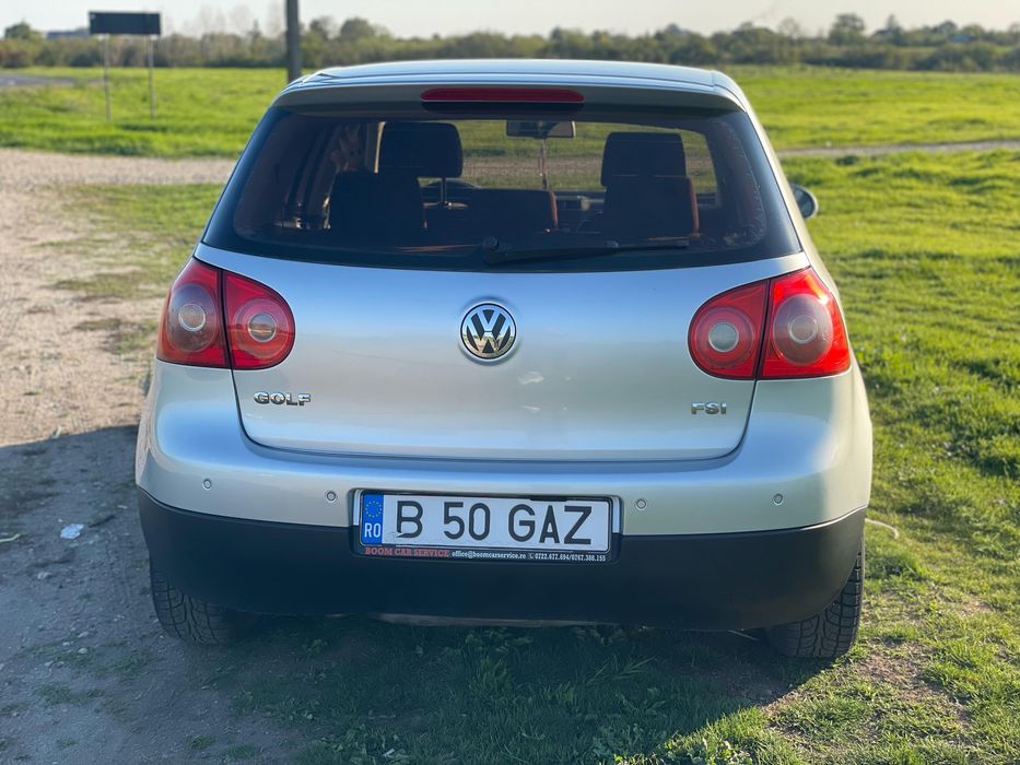 Volkwagen Golf V 1.4 FSI