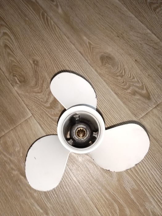 Продам винт парсун 30