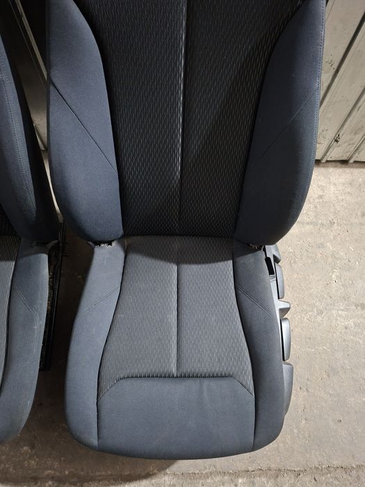 Set scaune fata BMW F30 F31 in stare foarte buna