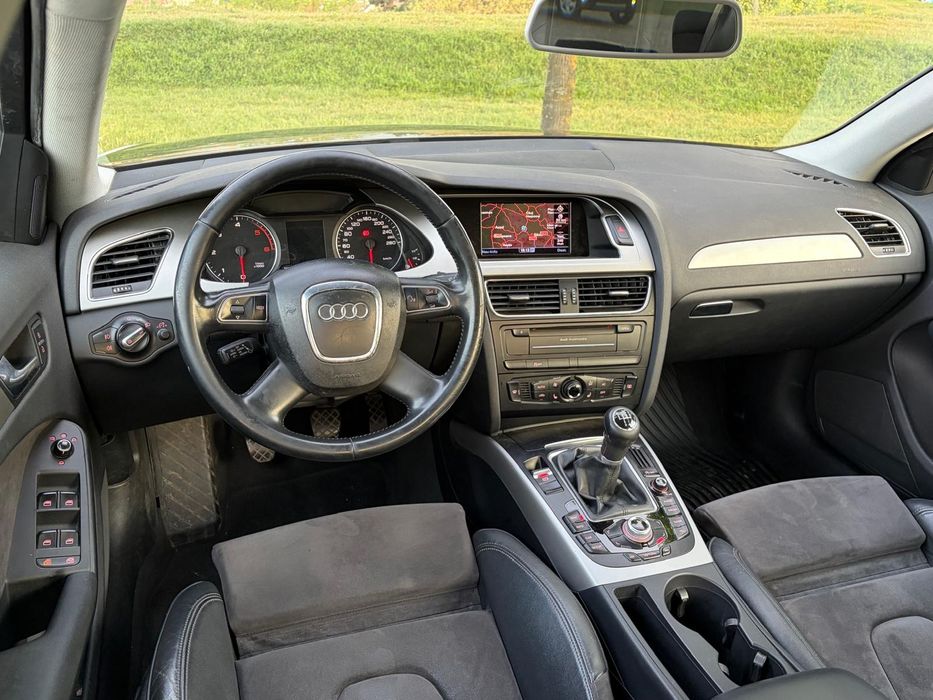 Audi A4 S Line 2.0TDI 143CP An 2011 EURO 5,MOCCA BROWNPiele,Navi,FULL