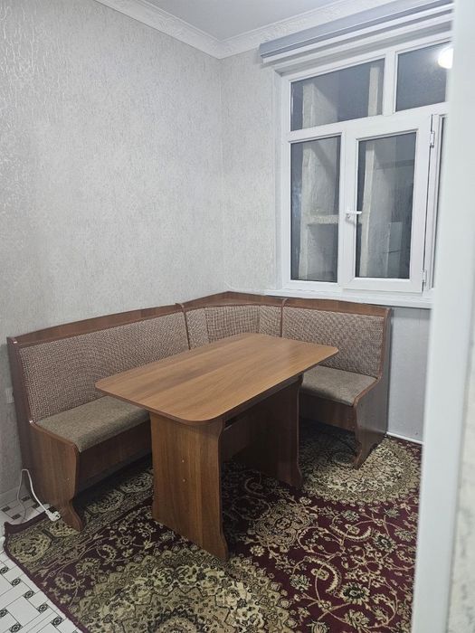 Срочно Аренда 2 комнаты 3 этаж, Микрорайон