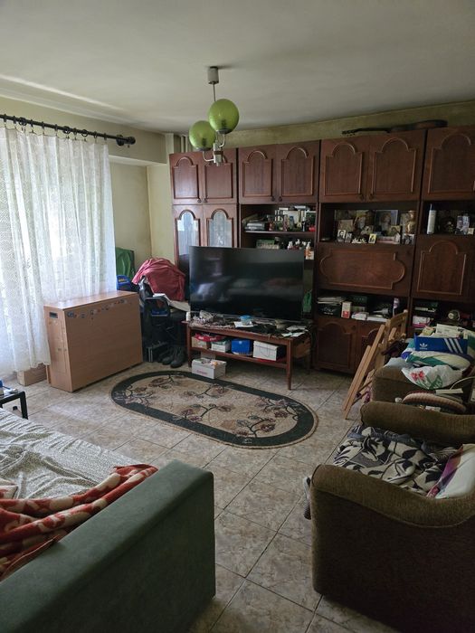 Vand apartament 3 camere  Lacul Tei
