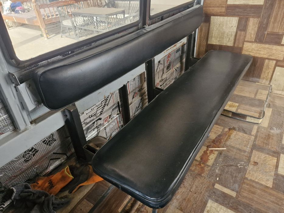 Автомашина сотилади. 1989 йила  Польшада ишлаб чикарилган.чикарилга