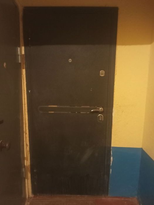 Продаётся 1 ком квартира на 2 этаж