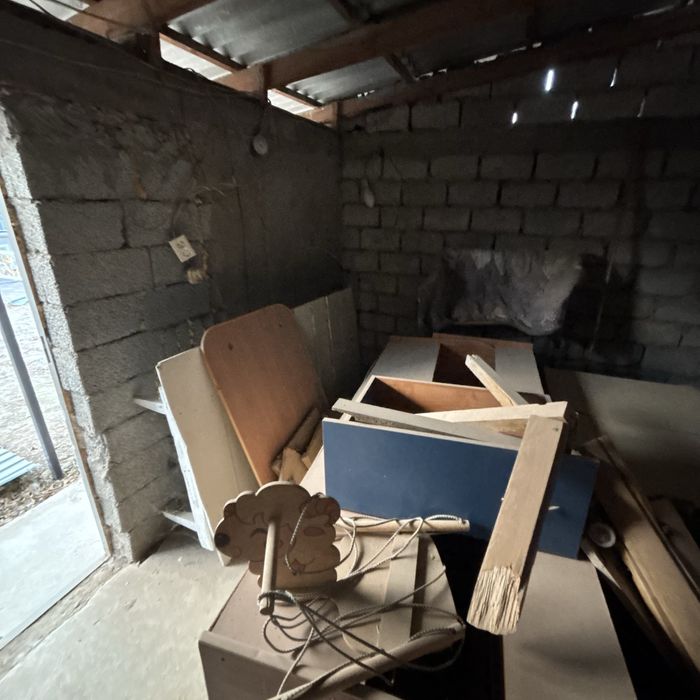 Вальер для собаки, хлам металл дерево