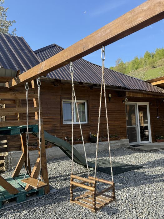 Cabana de închiriat la MUNTE