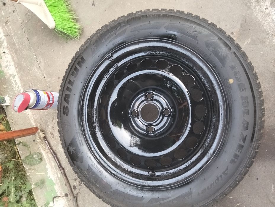 Vand o roata cu guma vara nou     două roți cu guma iarna noi cu factura carefure