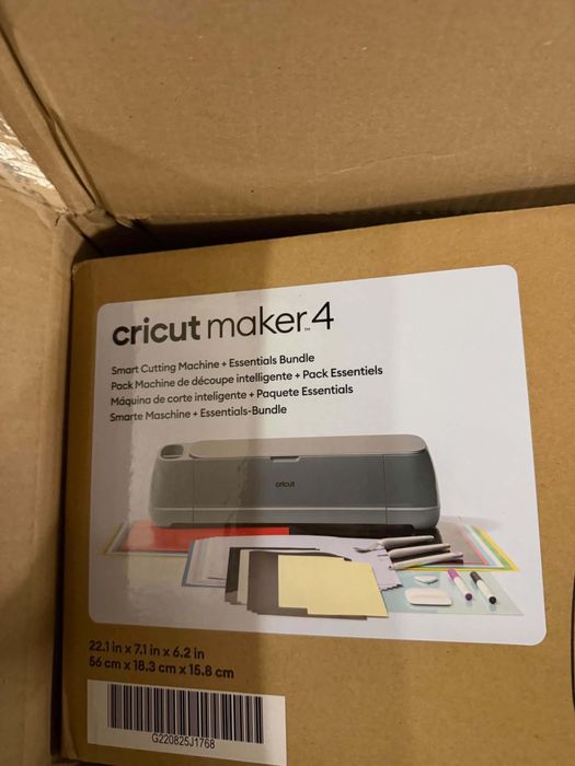 Комплект Cricut Maker 4 Essentials